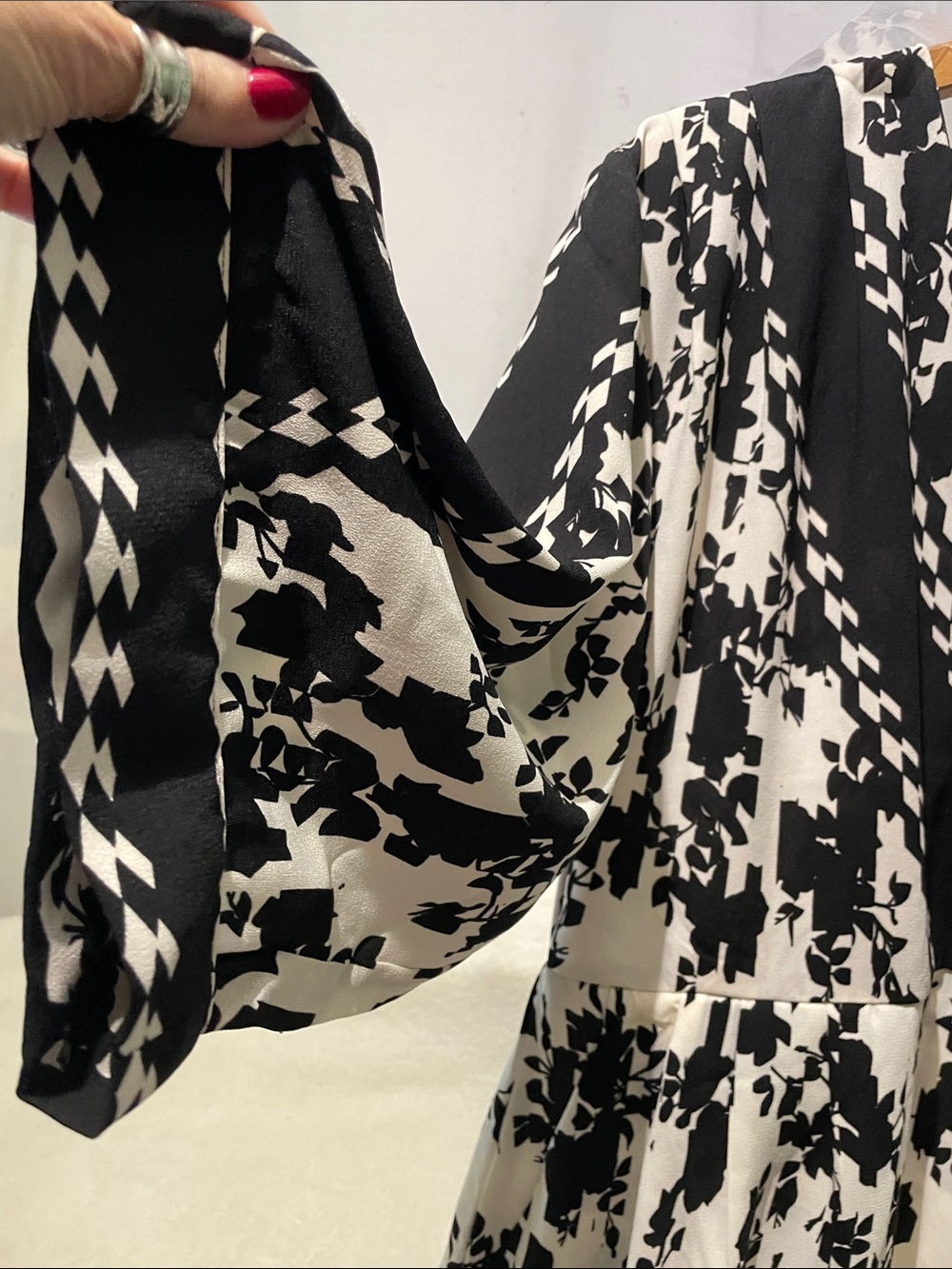 CAbi Black & White Graphic Print Top - Picture 5 of 16